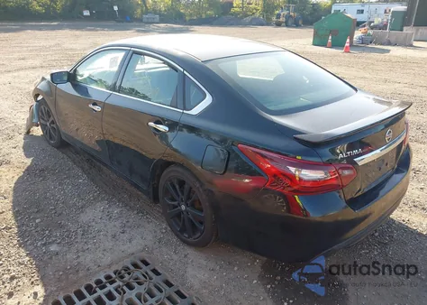 2017 Nissan Altima 2.5 Sr z USA, uszkodzony, nr VIN 1N4AL3AP2HC298222